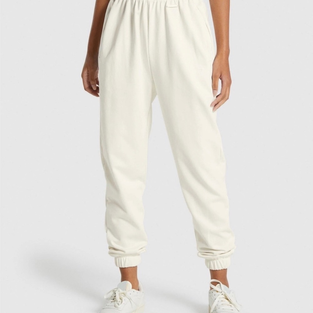 Gymshark x Whitney Simmons Joggers and Crop Sweatshirt in Cream